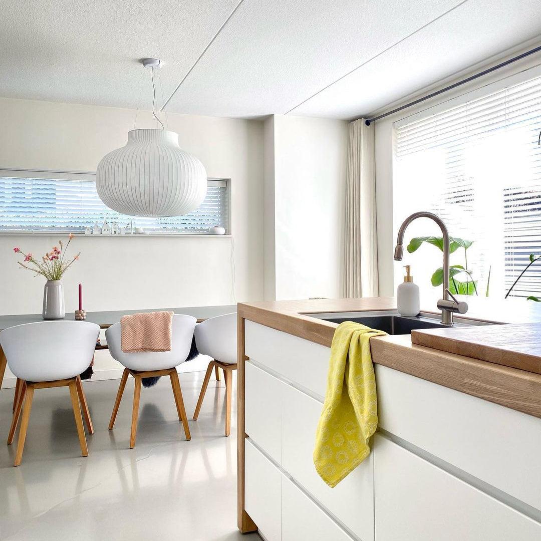 Lampe Pendante Abat-jour en Soie Pliée Courbée Moderne Minimaliste - Neutralighting