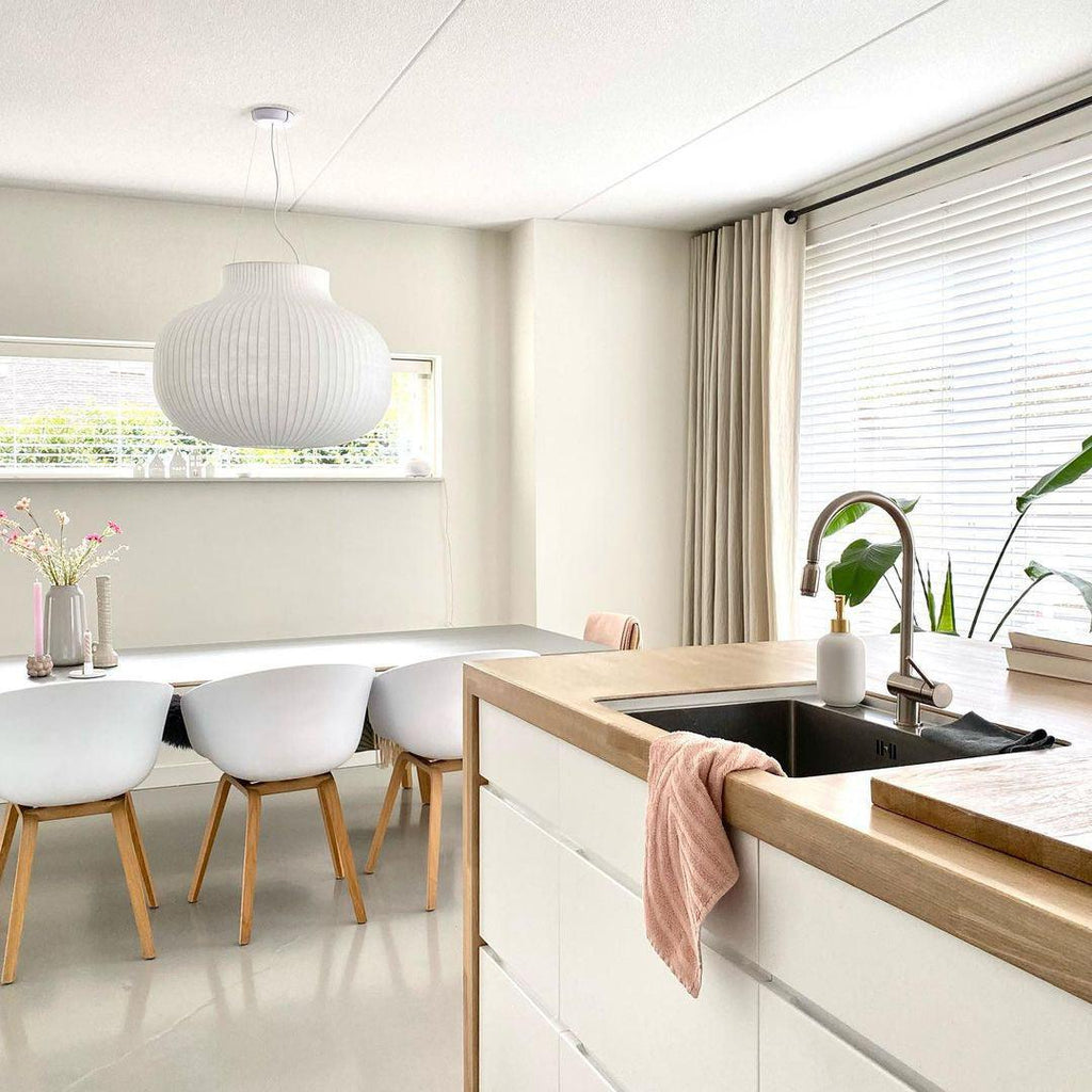 Lampe Pendante Abat-jour en Soie Pliée Courbée Moderne Minimaliste - Neutralighting