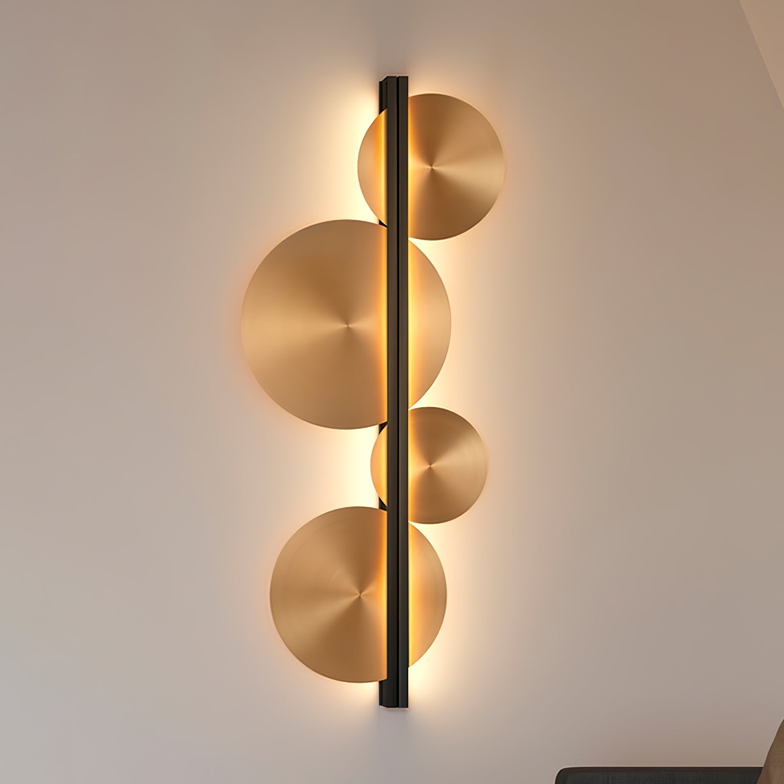 Lustra Applique Murale Dorée Circulaire Sculpturale - Neutralighting
