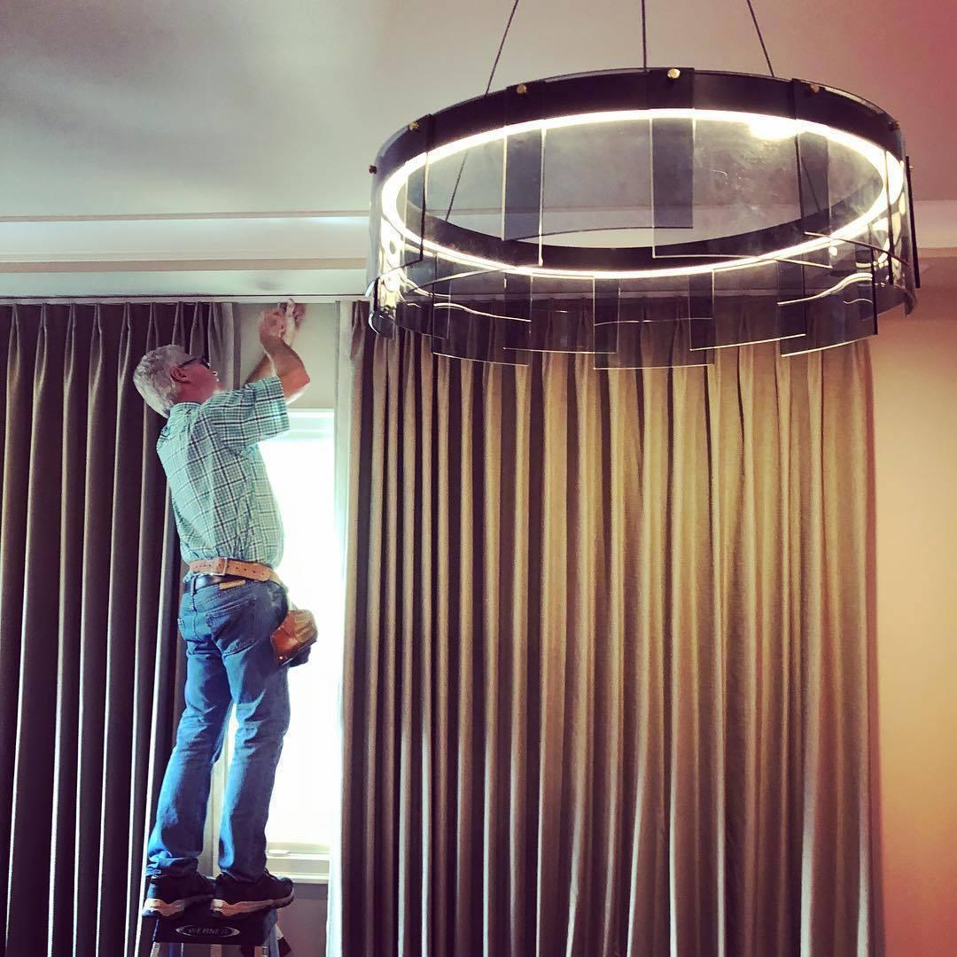 LustraChandelier LED Anneau en Noir Moderne - Neutralighting