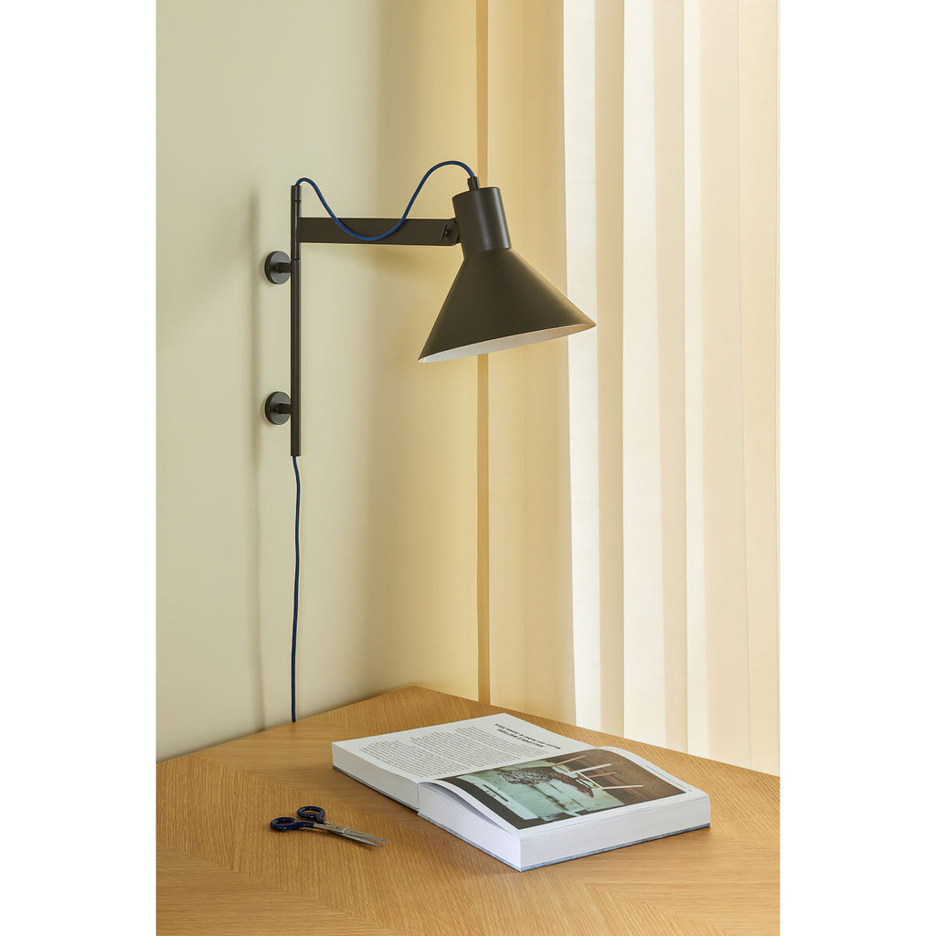 Ivela Moderne Minimaliste Plug-In Métal Applique Murale - Neutralighting