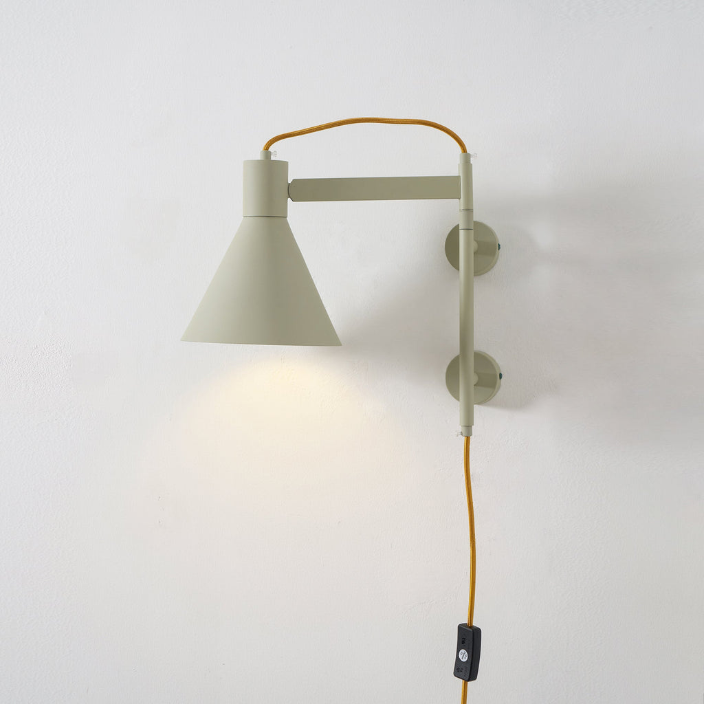 Ivela Moderne Minimaliste Plug-In Métal Applique Murale - Neutralighting