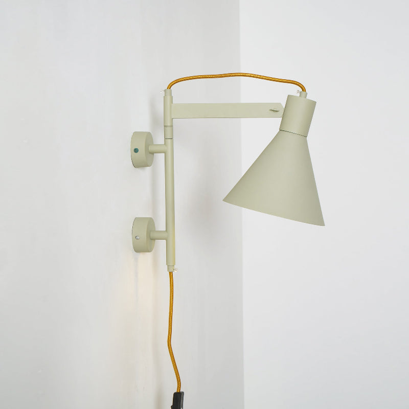 Ivela Moderne Minimaliste Plug-In Métal Applique Murale - Neutralighting