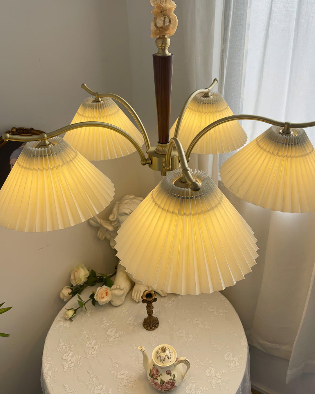 Nexus Lustre à Abat-Jours en Tissu Plissé - Neutralighting