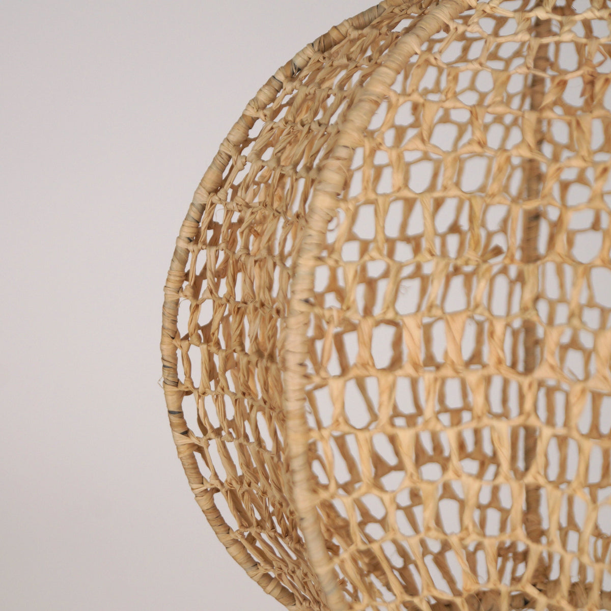 Suspension en dentelle de raphia 20cm