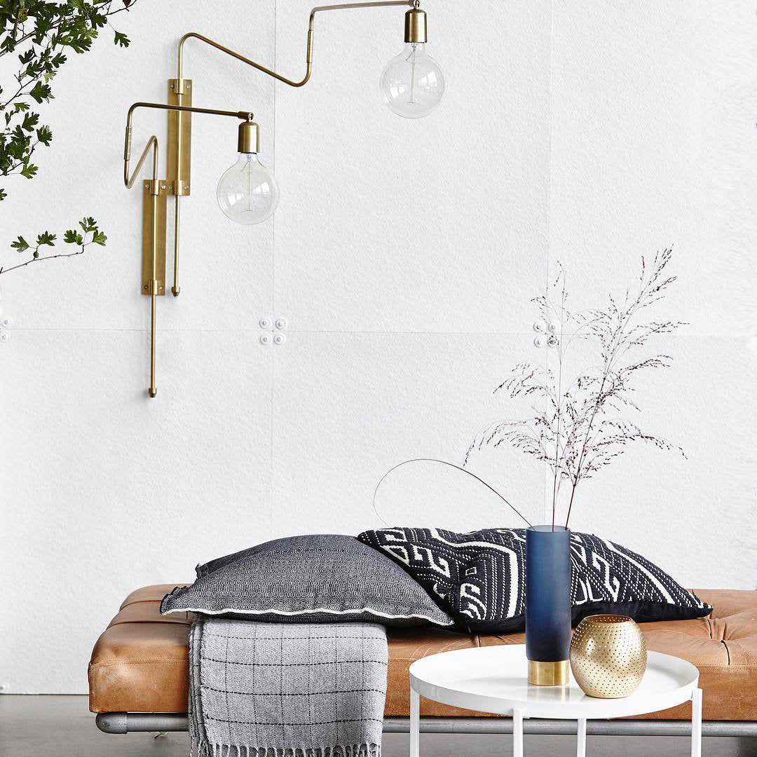 Elsoreth Modern Minimalist Swing Wall Lamp - Neutralighting