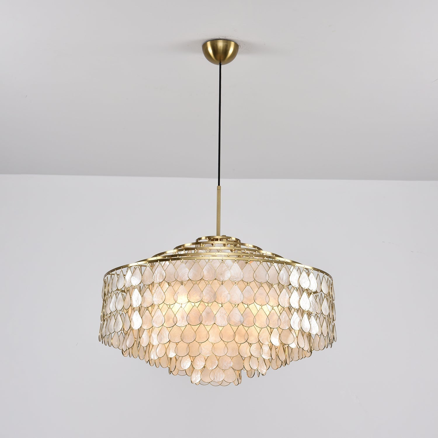 Mateo Lustre Élégant de Luxe - Neutralighting