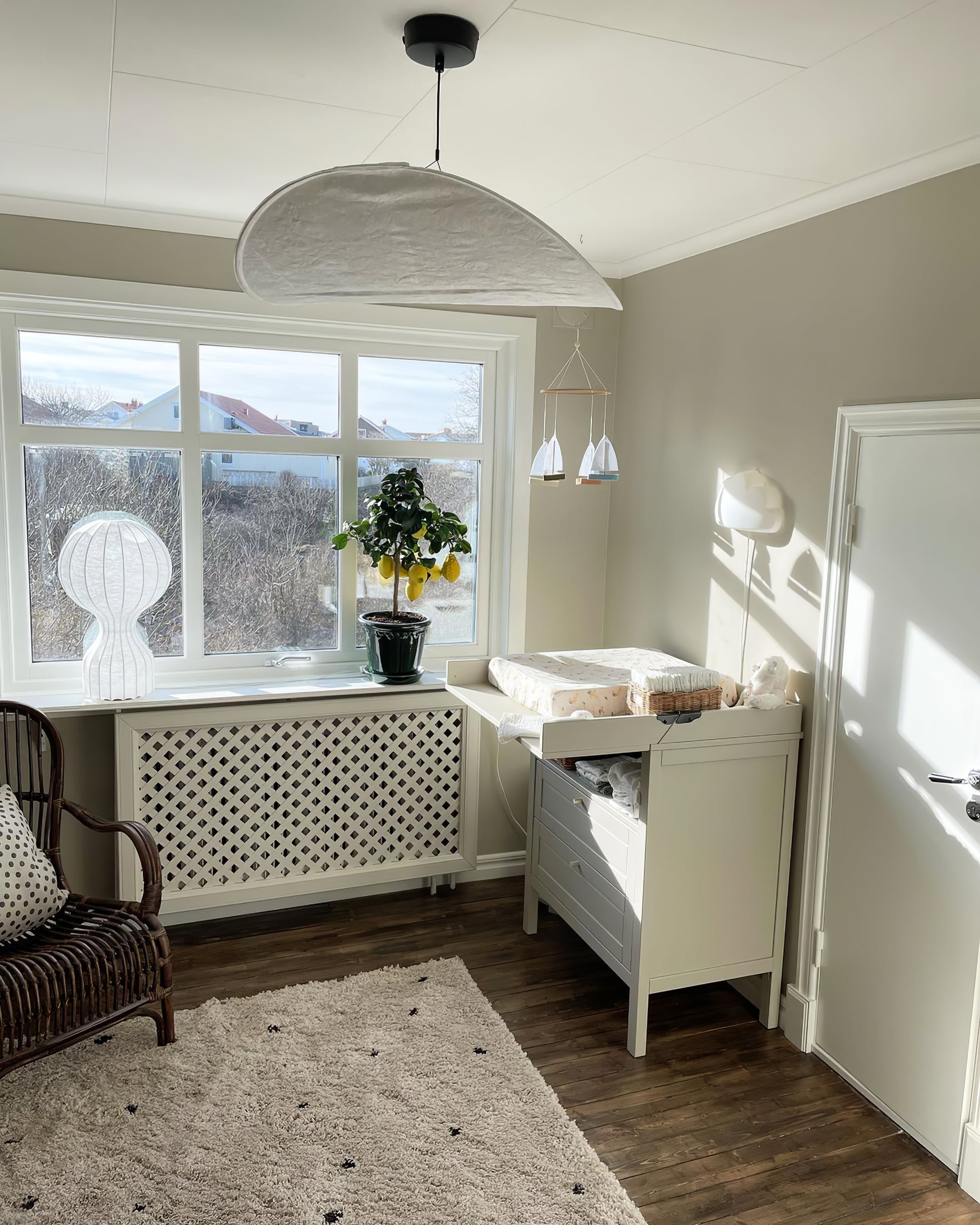 Vela Lampe Suspendue Minimaliste en Soie - Neutralighting