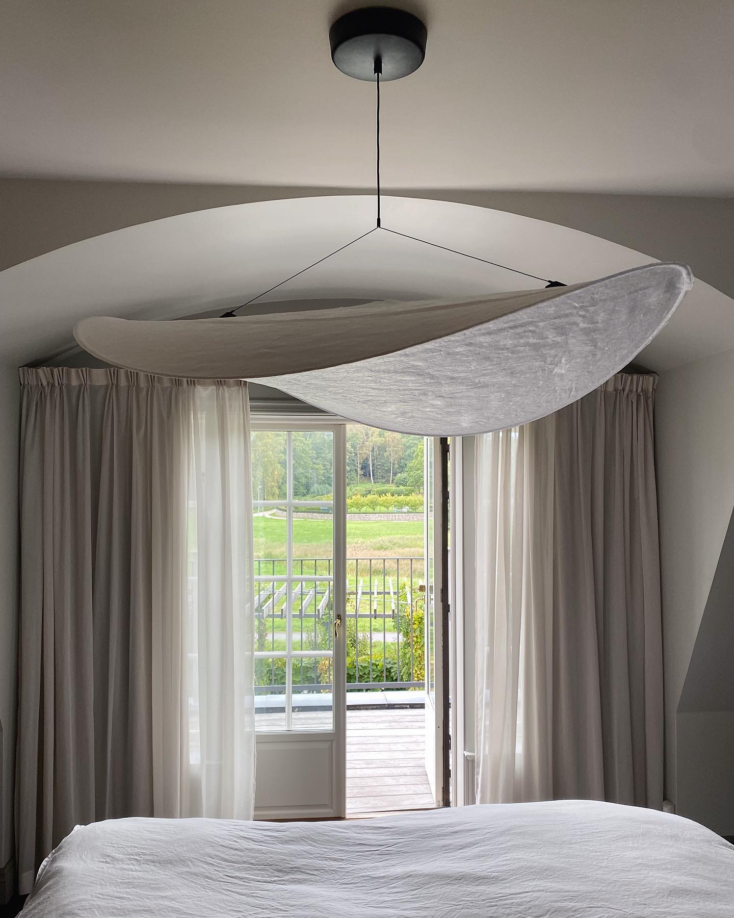 Elsolir Moderne Minimaliste Papier Suspension - Neutralighting