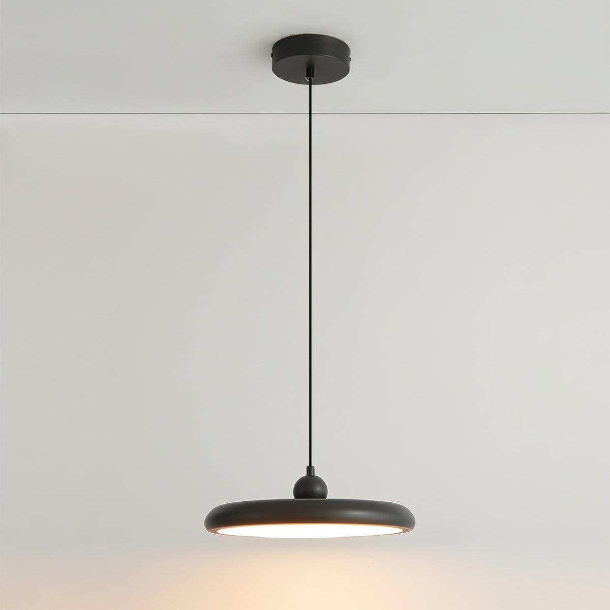 Avelice Laiton Glamour Pendentif Lampe - Neutralighting