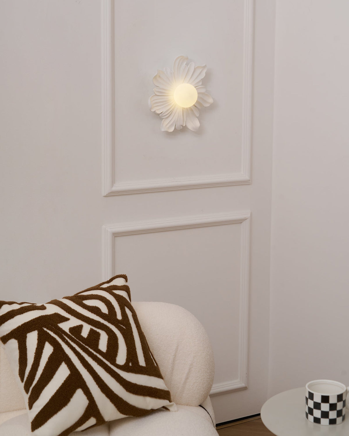 Tina Applique Murale Élégante Fleur - Neutralighting