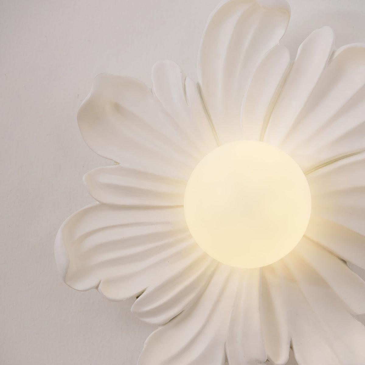Tina Applique Murale Élégante Fleur - Neutralighting