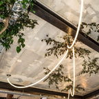 Solara Suspension Courbe Flexible Silicone Laiton - Neutralighting