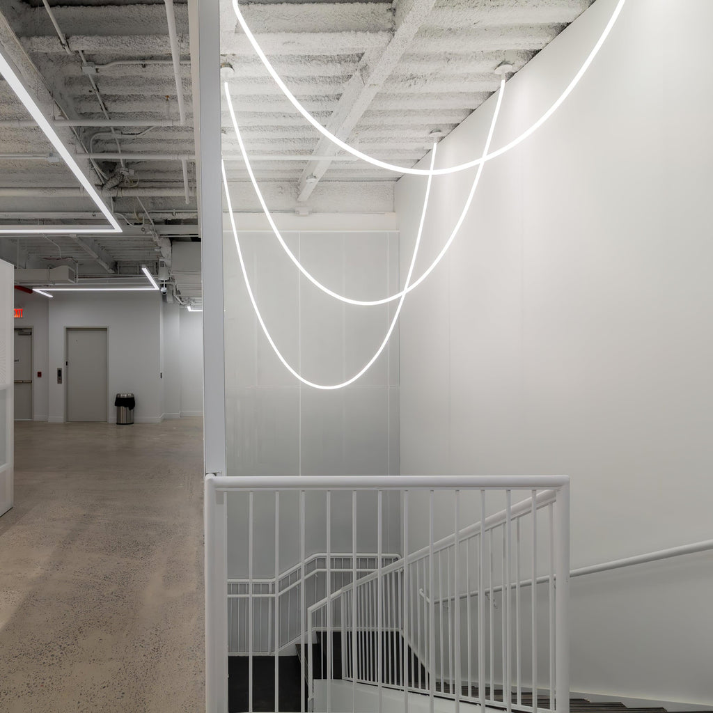 Solara Suspension Courbe Flexible Silicone Laiton - Neutralighting