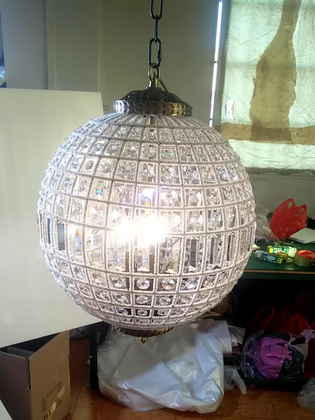 Lustra Chandelier Gold Globe Crystal Vintage - Neutralighting