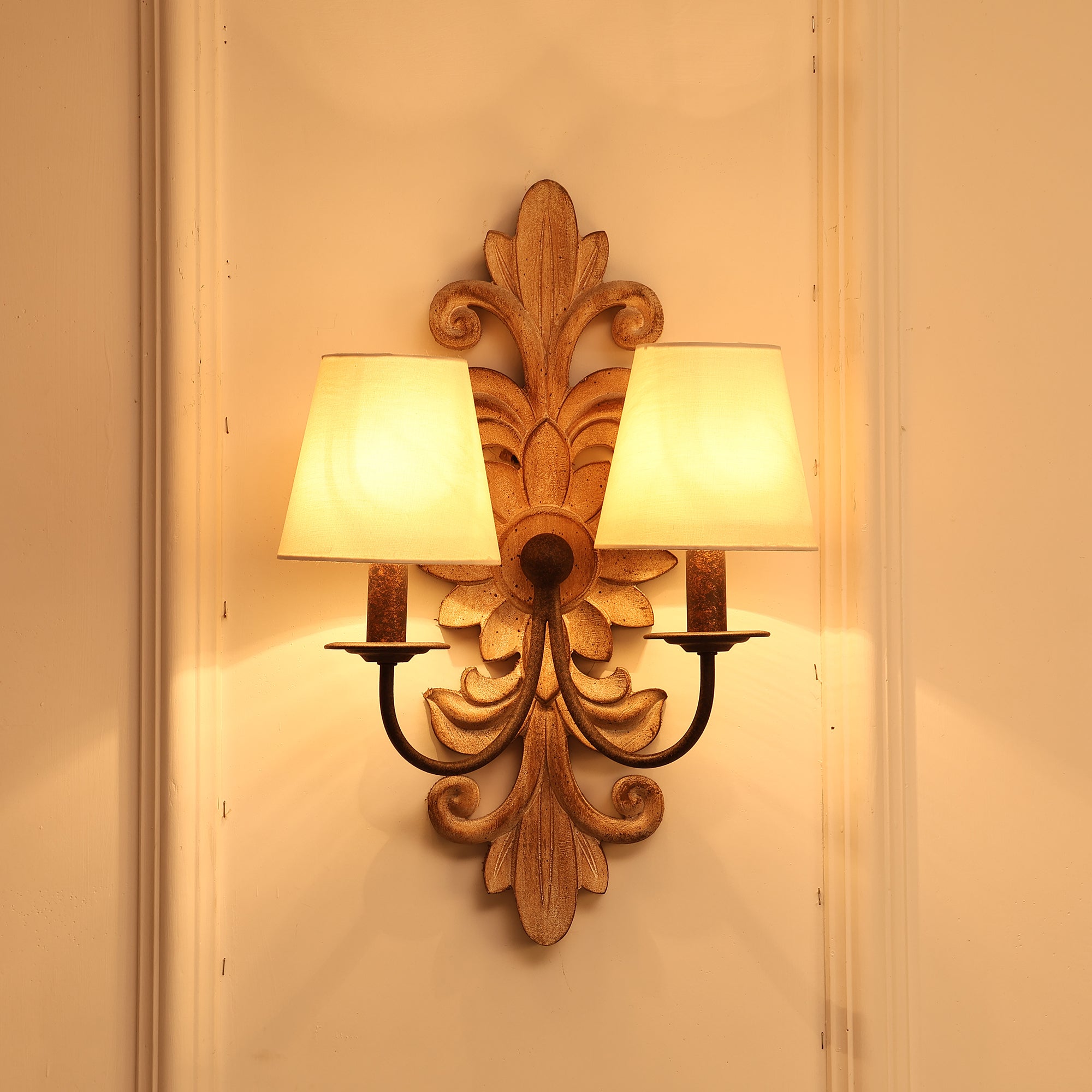 Vadora Postmodern Luxe Métal Applique Murale - Neutralighting