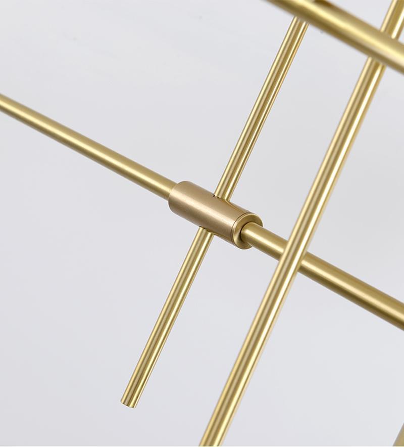 Lustra Chandelier Tribes Laiton Linéaire Cylindrique - Neutralighting
