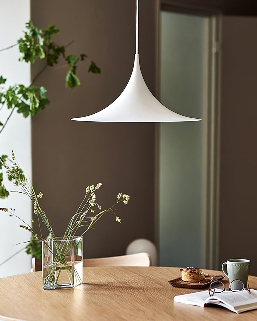Solisin Suspension à col fin et large évasement pour salle à manger - Neutralighting