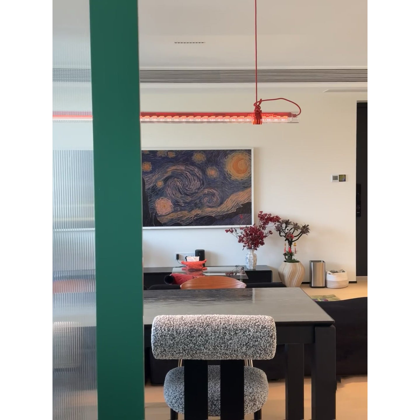 Cata Moderne Minimalisme Linéaire LED Métal Verre Lumière Pendentif - Neutralighting