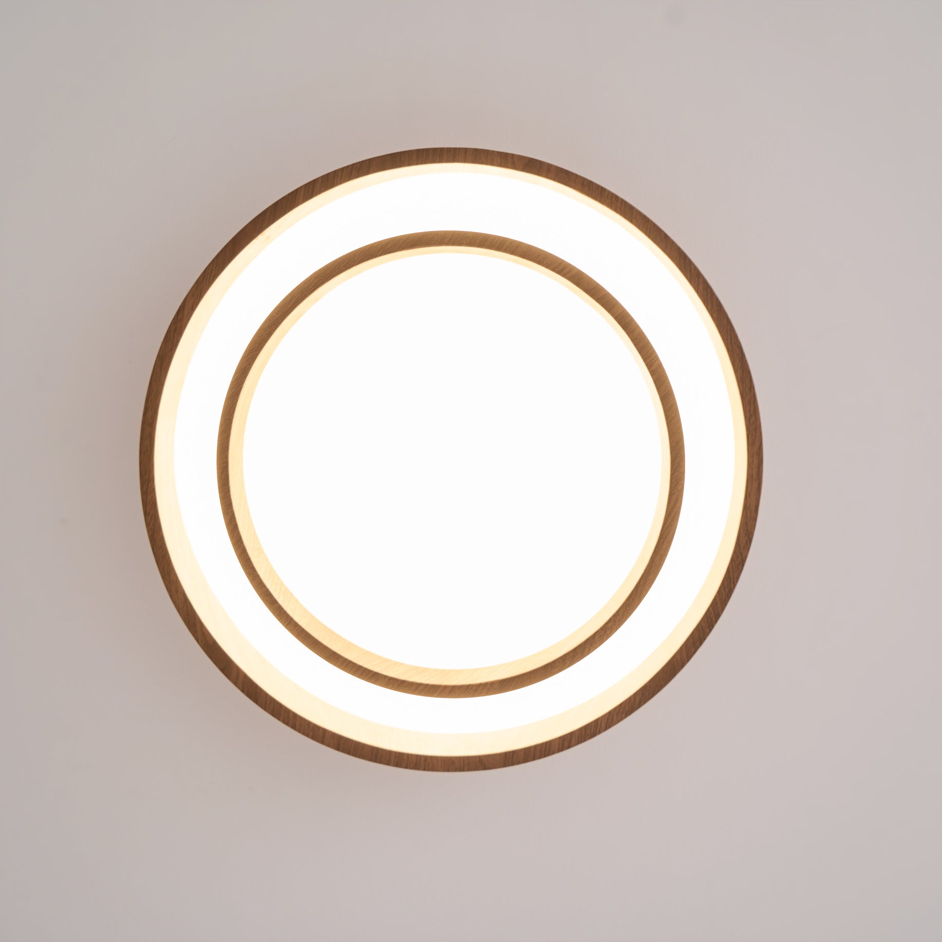 Wavin Plafonnier Double Anneaux Couleur Noyer - Neutralighting
