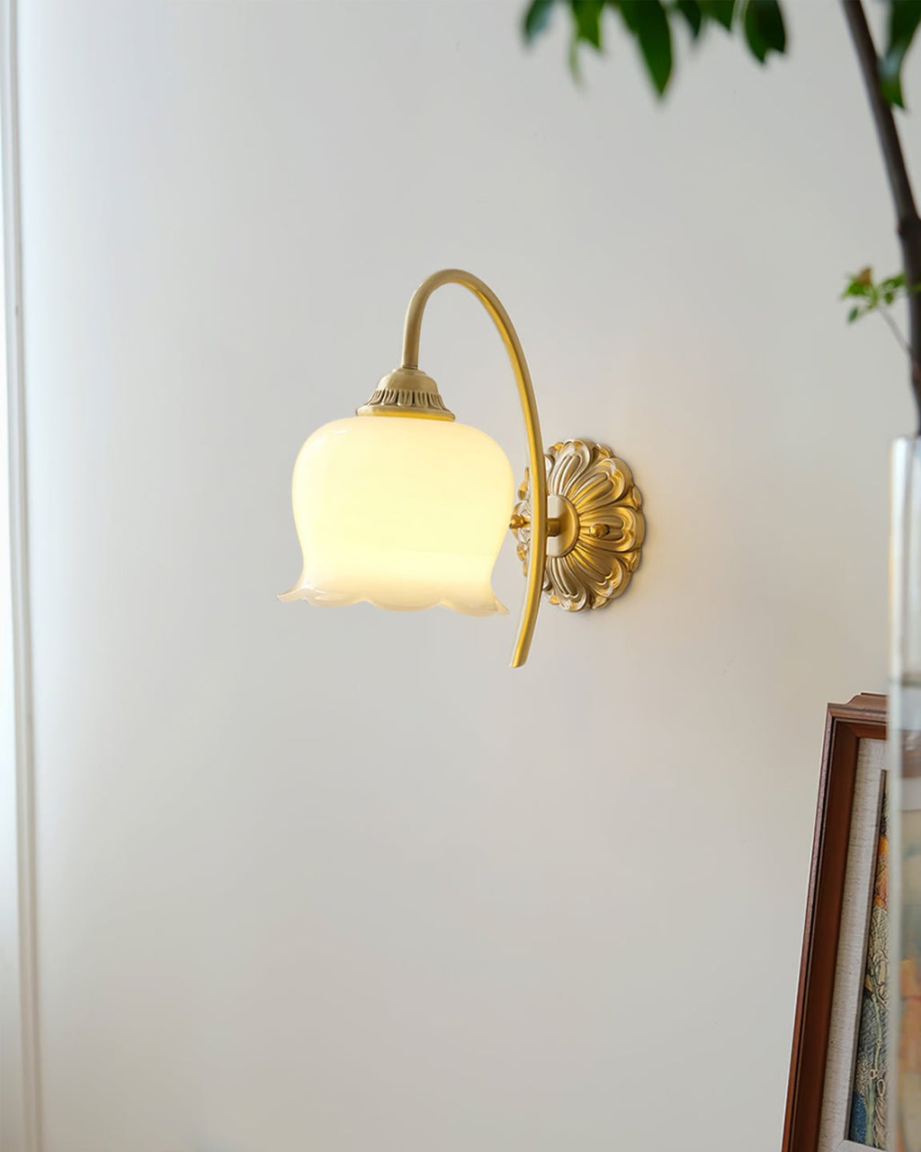 Vivinir Applique Murale en Laiton et Résine Fleur - Neutralighting