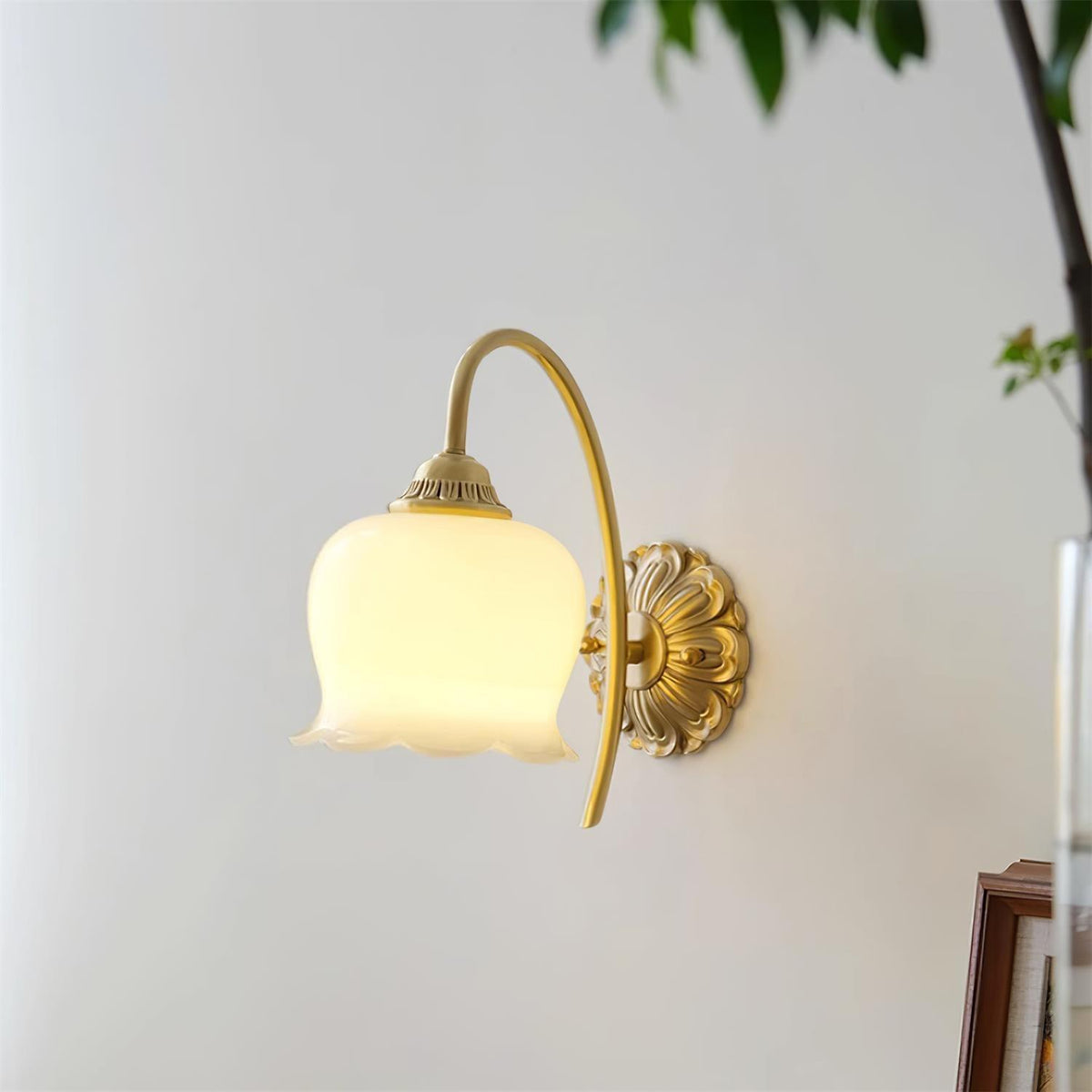 Vivinir Applique Murale en Laiton et Résine Fleur - Neutralighting