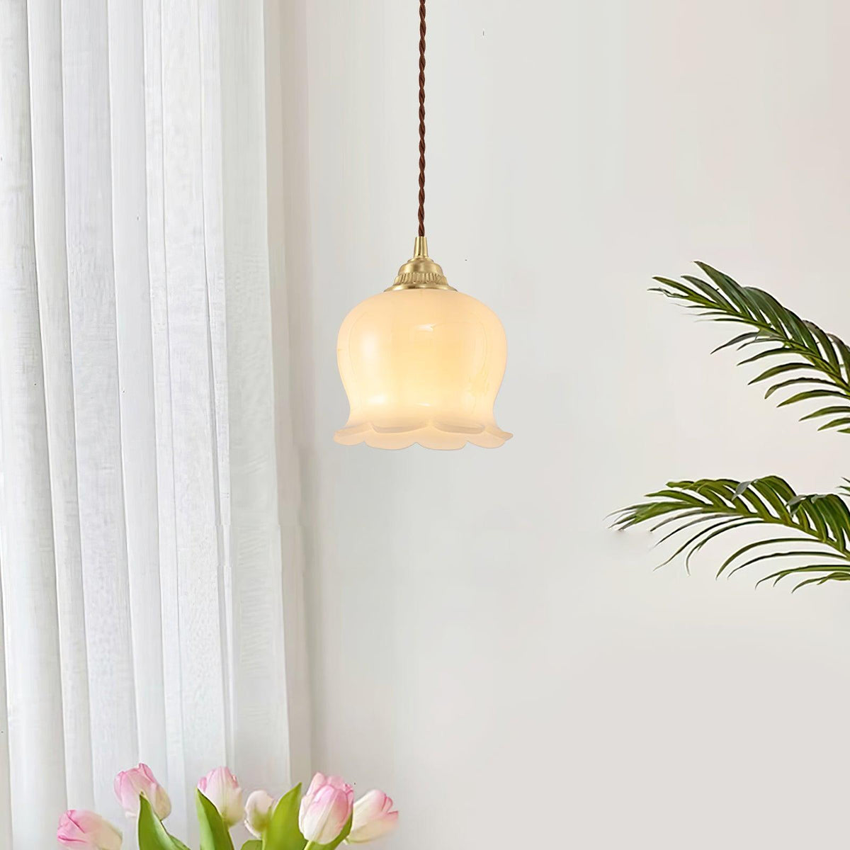 Solviance Suspension Glam en Laiton et Résine - Neutralighting