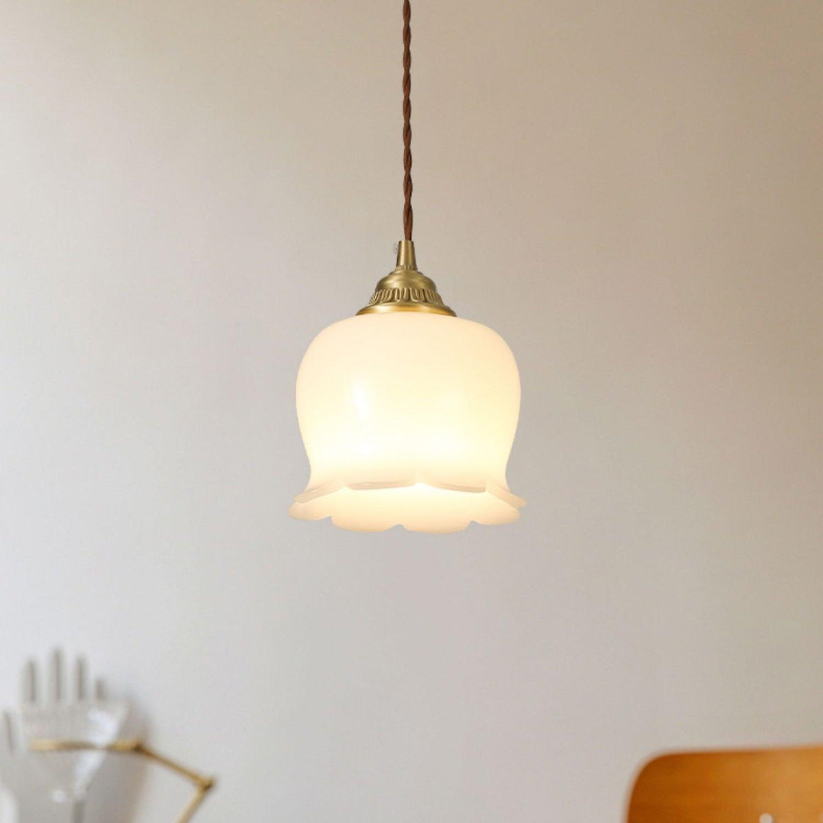Solviance Suspension Glam en Laiton et Résine - Neutralighting