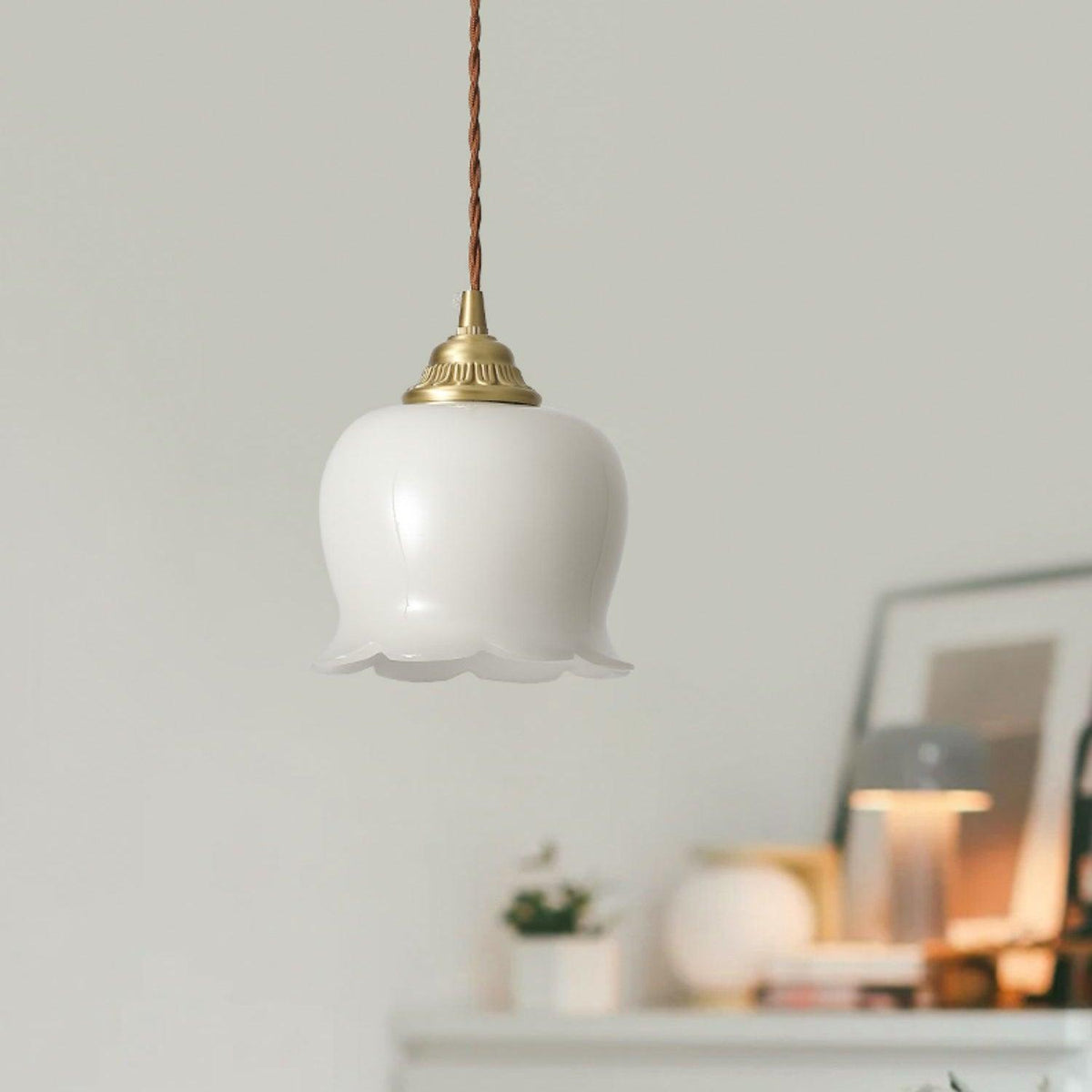 Solviance Suspension Glam en Laiton et Résine - Neutralighting