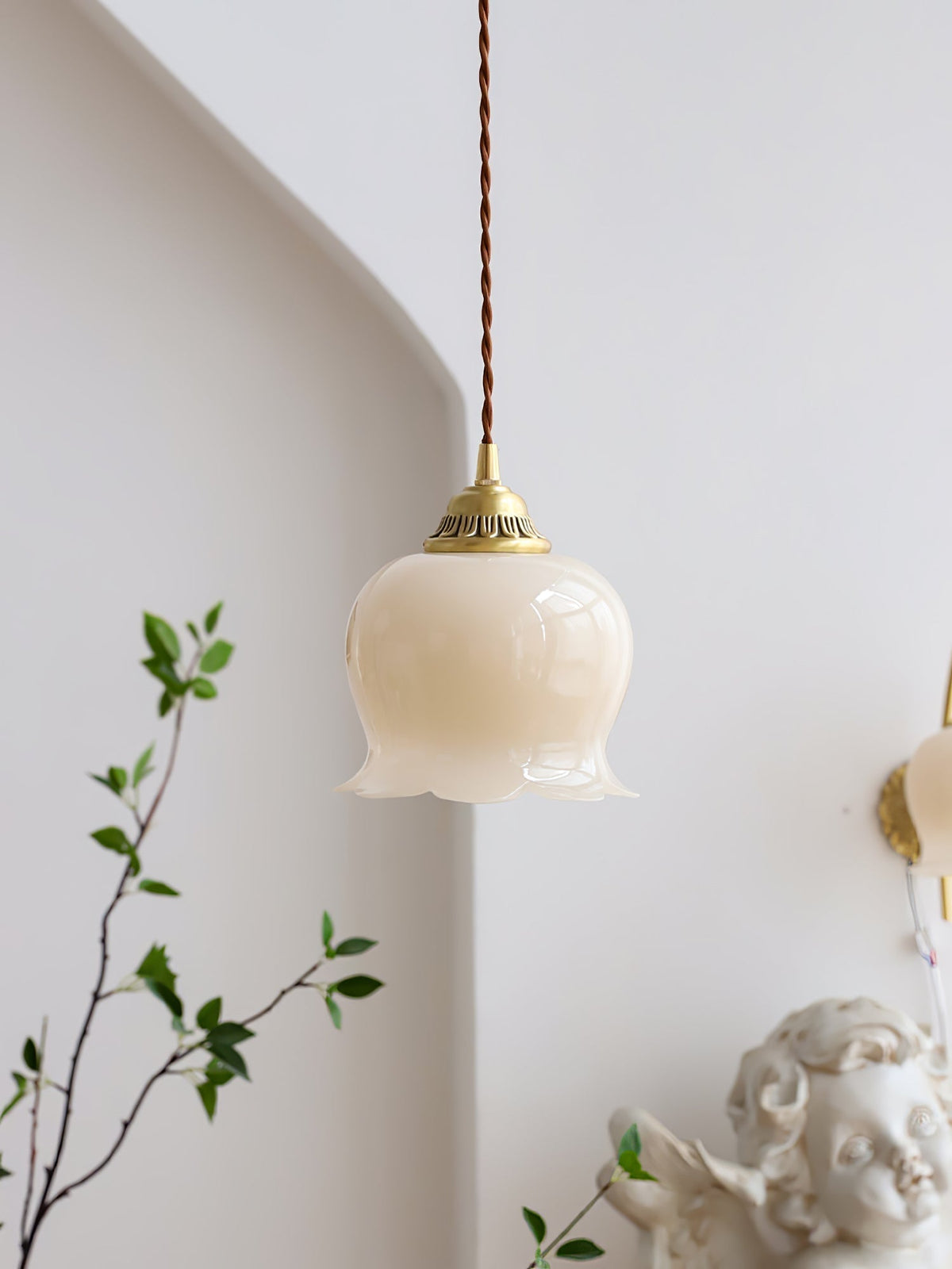 Solviance Suspension Glam en Laiton et Résine - Neutralighting