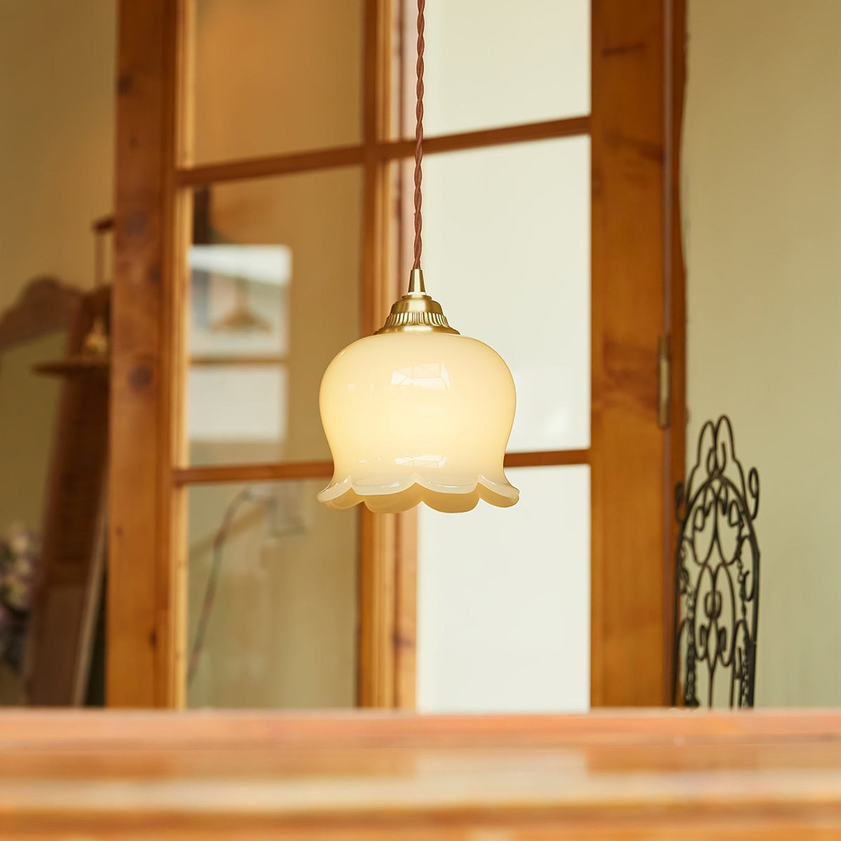 Solviance Suspension Glam en Laiton et Résine - Neutralighting