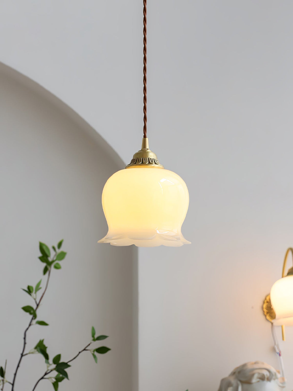 Solviance Suspension Glam en Laiton et Résine - Neutralighting