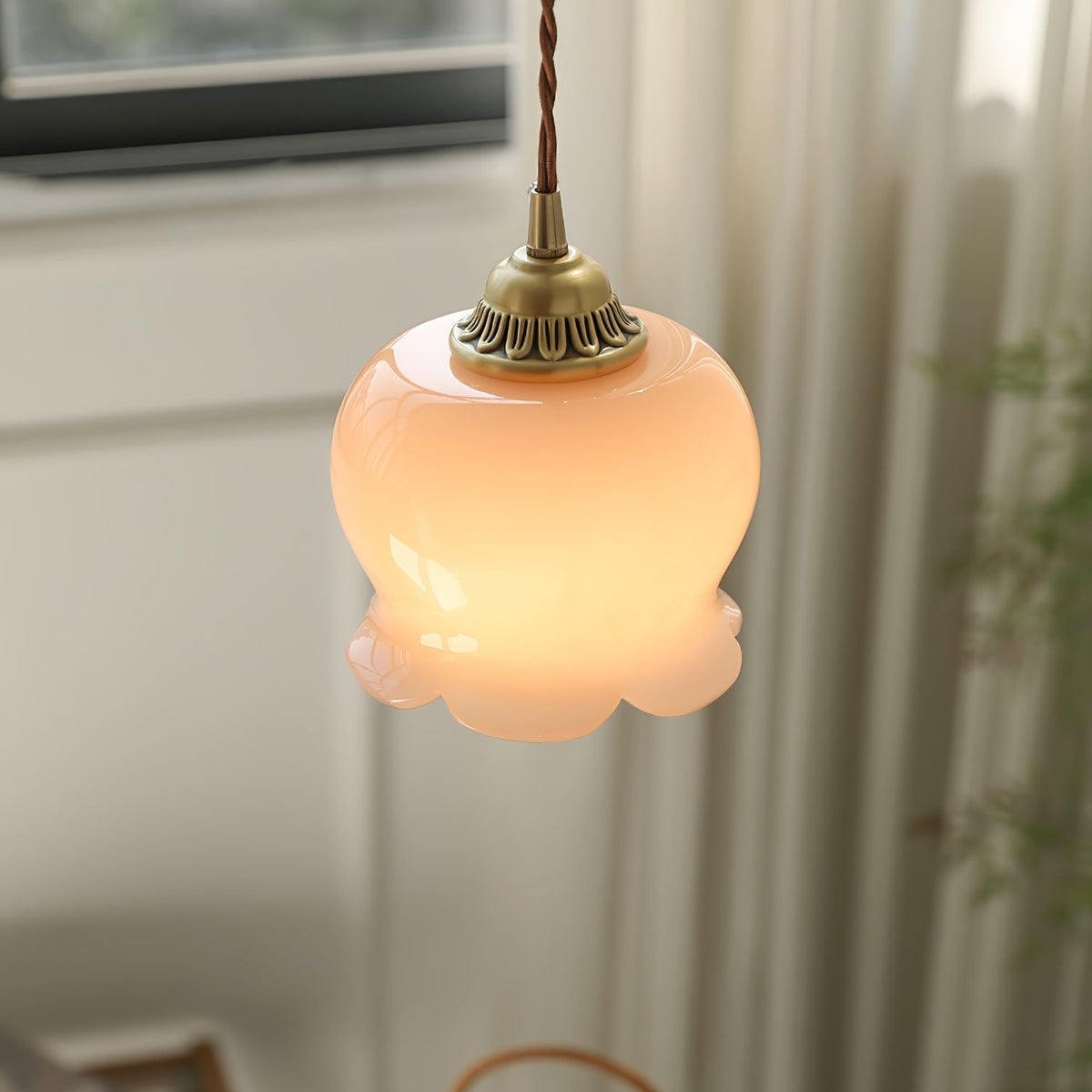 Solviance Suspension Glam en Laiton et Résine - Neutralighting