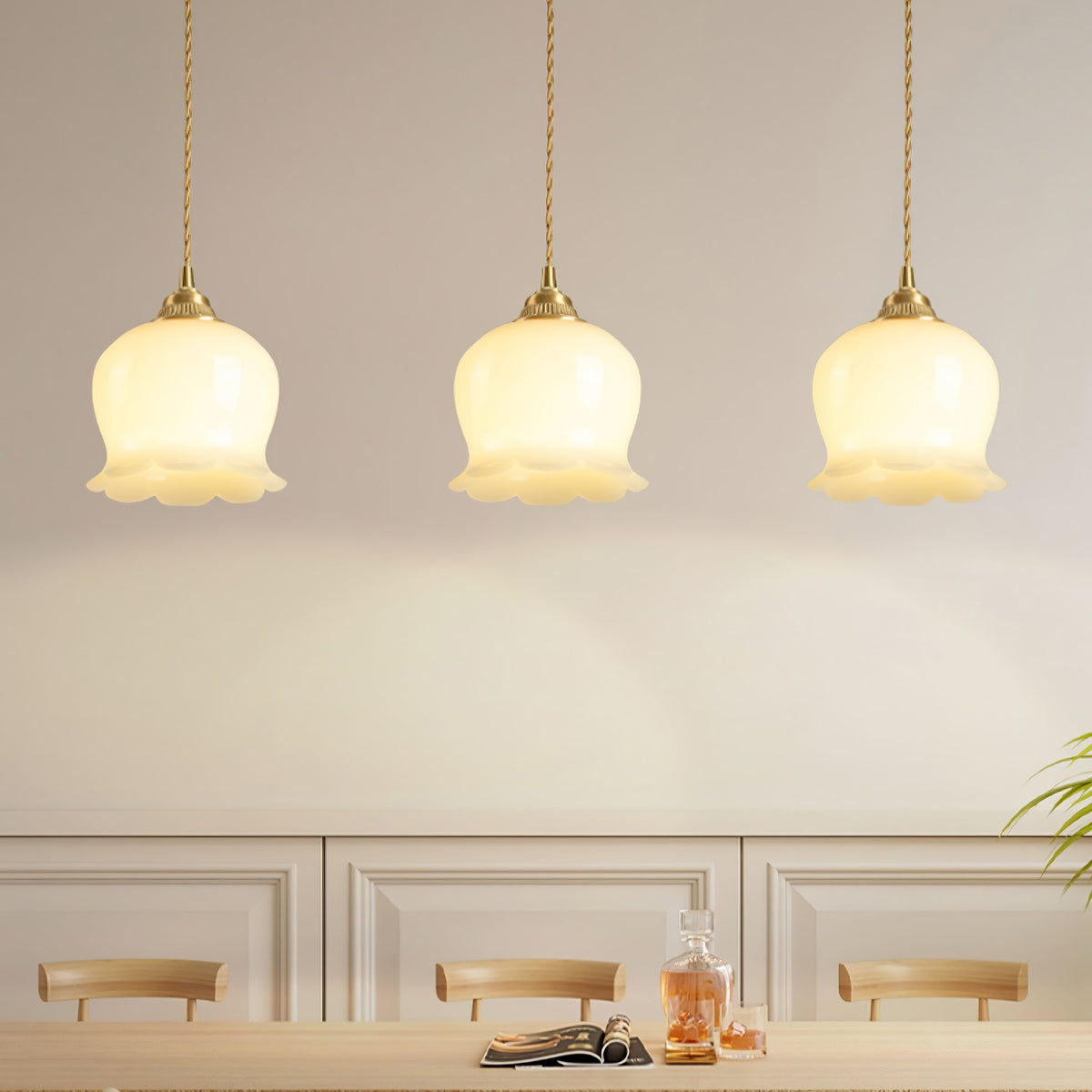 Solviance Suspension Glam en Laiton et Résine - Neutralighting