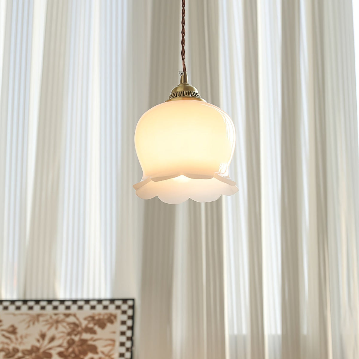 Solviance Suspension Glam en Laiton et Résine - Neutralighting