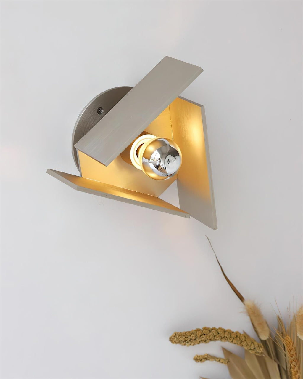 Vanta Applique Murale Géométrique Inspirée de l'Origami - Neutralighting