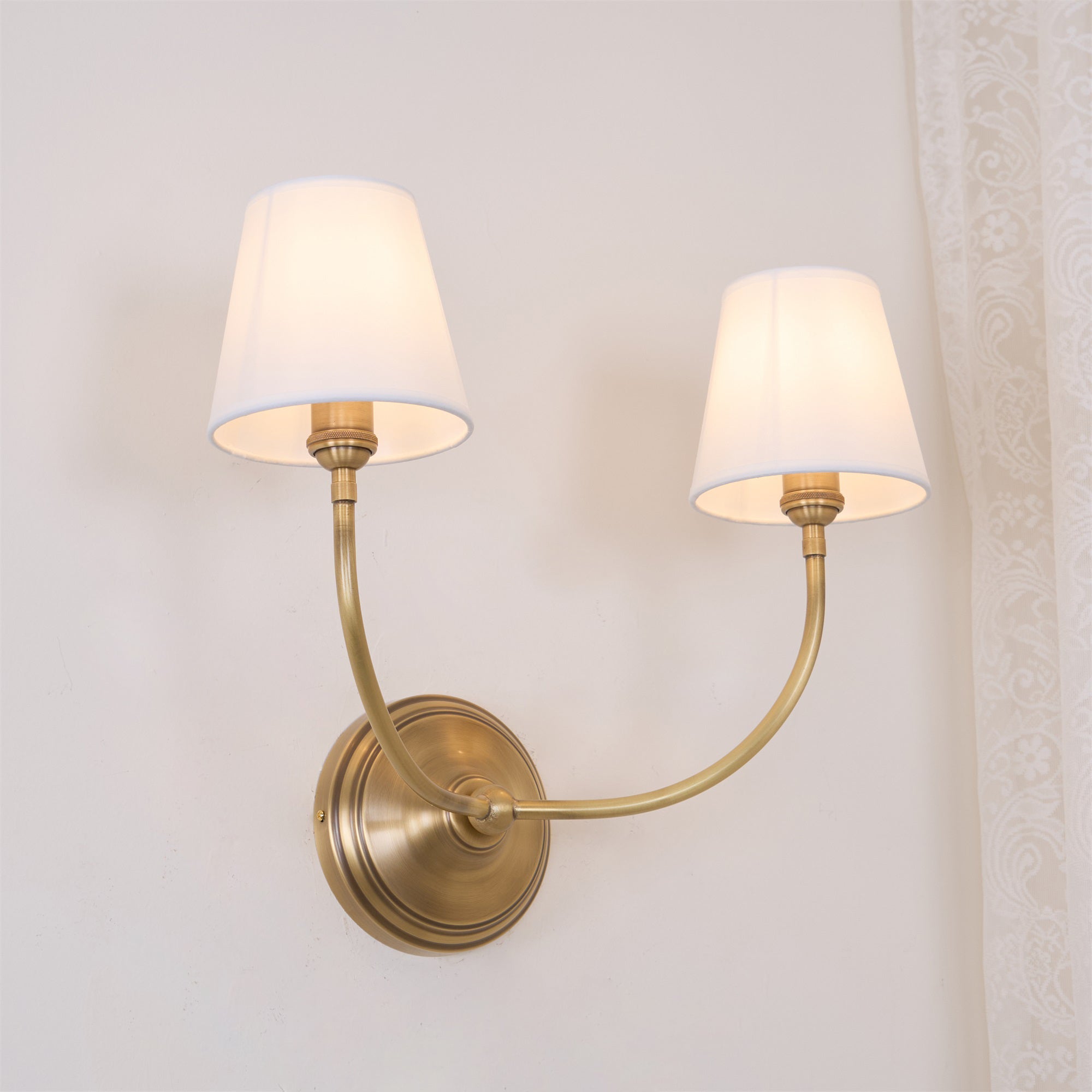 Victor Applique Murale en Bronze Noir et Tissu - Neutralighting
