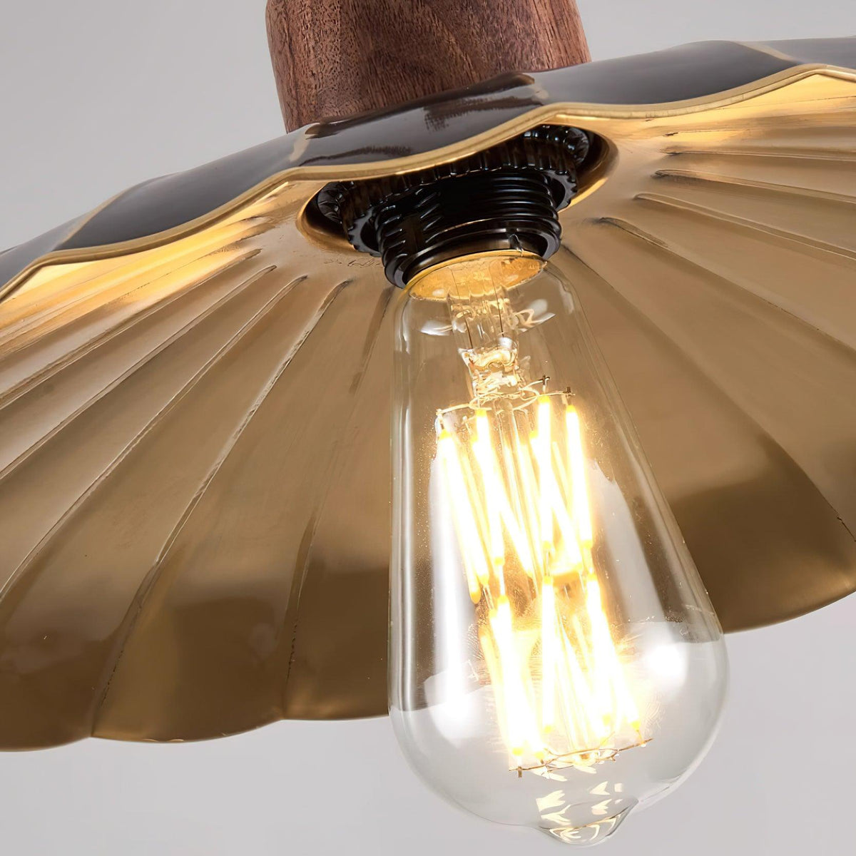 Virelli Lampe Pendante Abat-jour En Laiton Découpé Bois De Noyer Vintage - Neutralighting