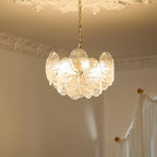 Lustrous Chandelier Victorien en Verre Finition Dorée - Neutralighting