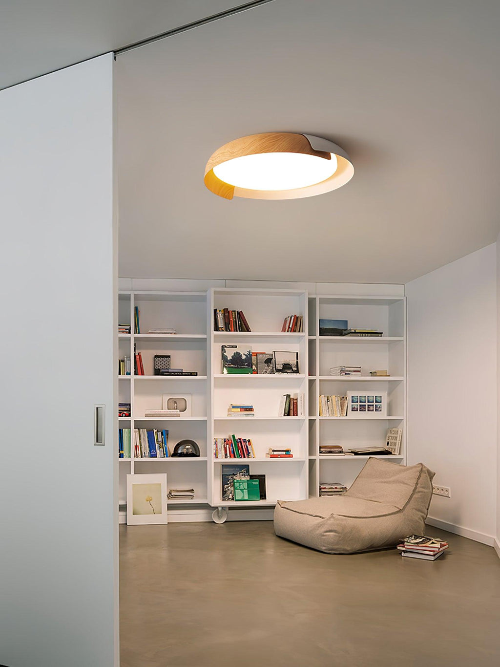 Solara Plafonnier Rond Acrylique Bois Doux Minimaliste - Neutralighting