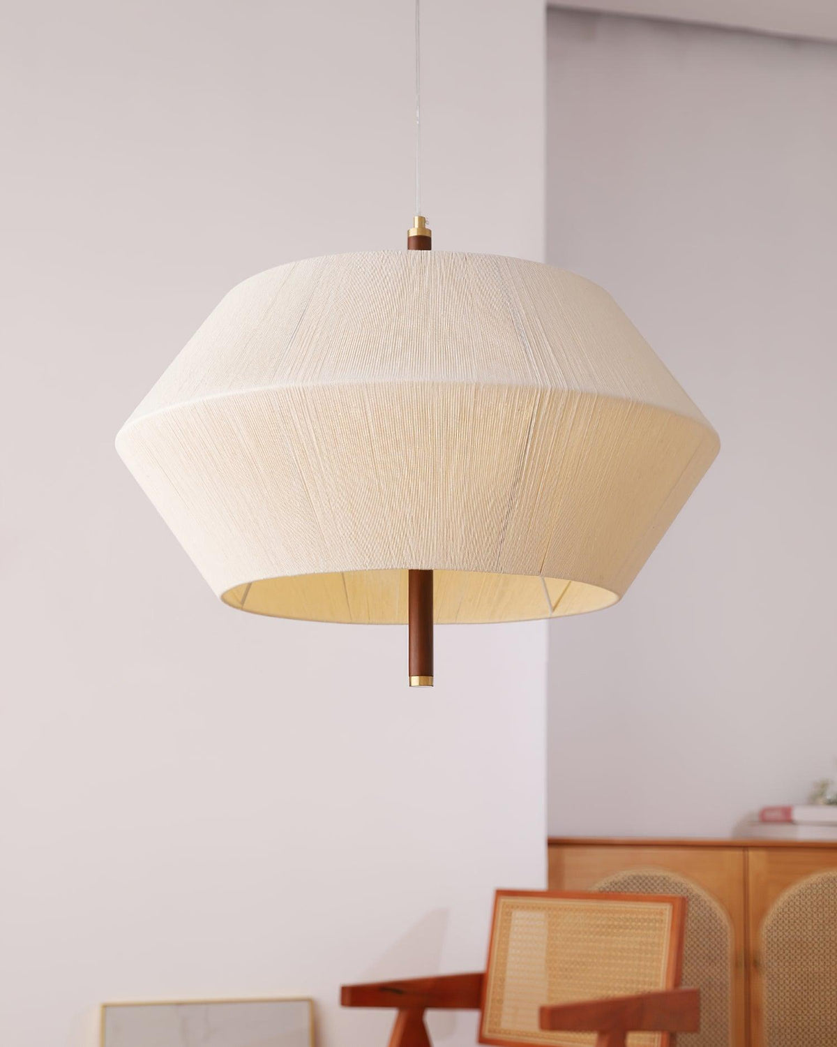 Lustra Suspension avec Abat-jour en Fil de Coton et Bois de Noyer Naturel - Neutralighting