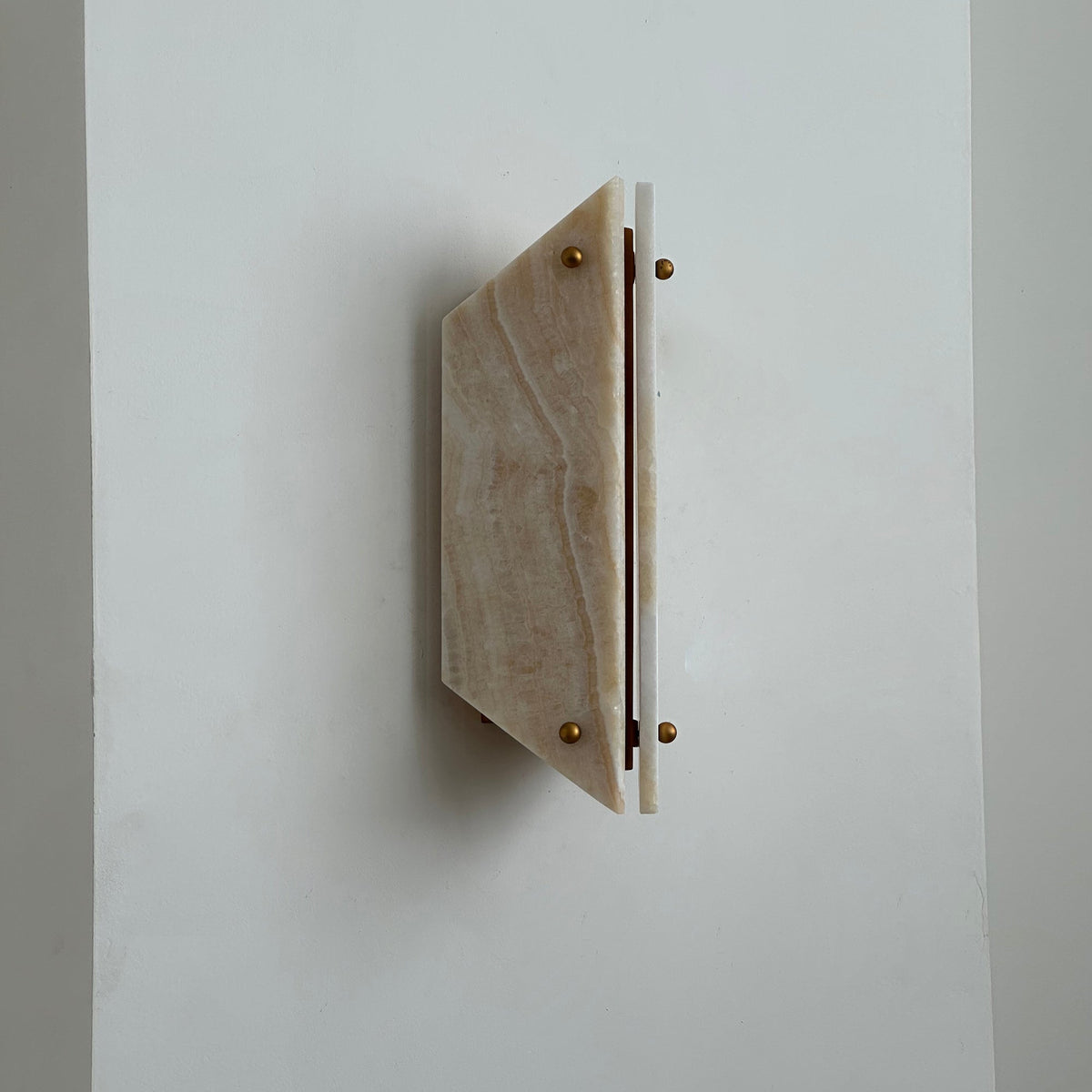 Elaeira Applique Murale Créative En Albâtre - Neutralighting