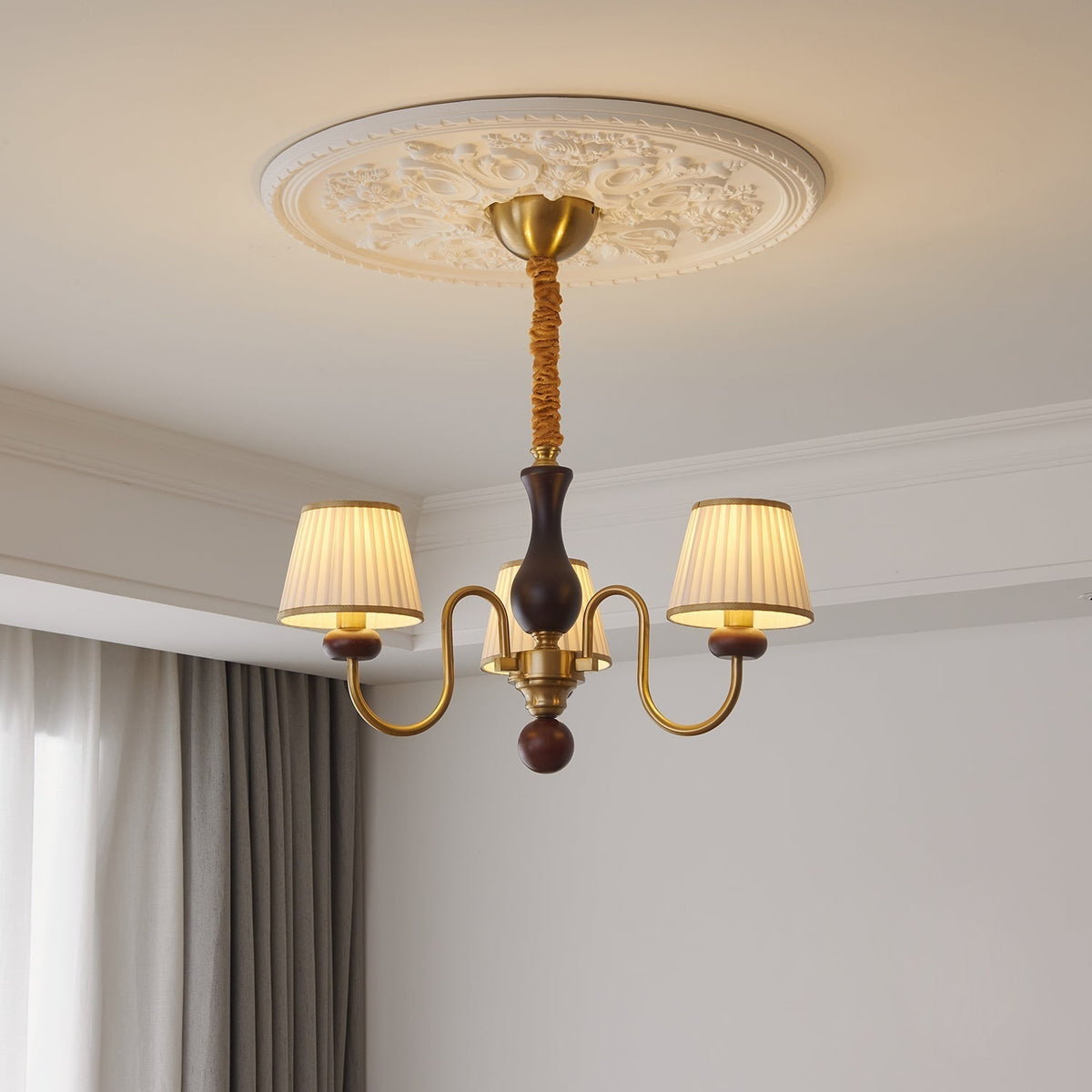 Erthaos Chandelier Bois Tissu Plissé Élégance Traditionnelle - Neutralighting