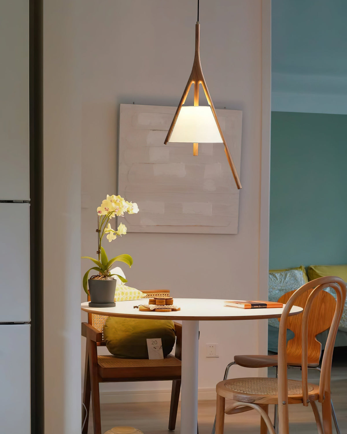 Zovenarae Triangulaire Bois Pendentif Lumière - Neutralighting