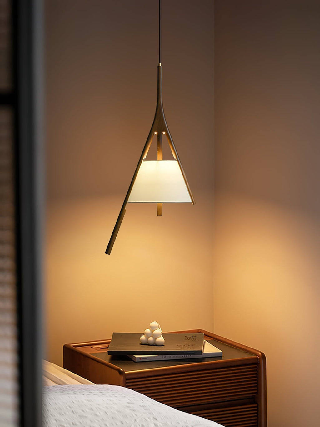 Zovenarae Triangulaire Bois Pendentif Lumière - Neutralighting