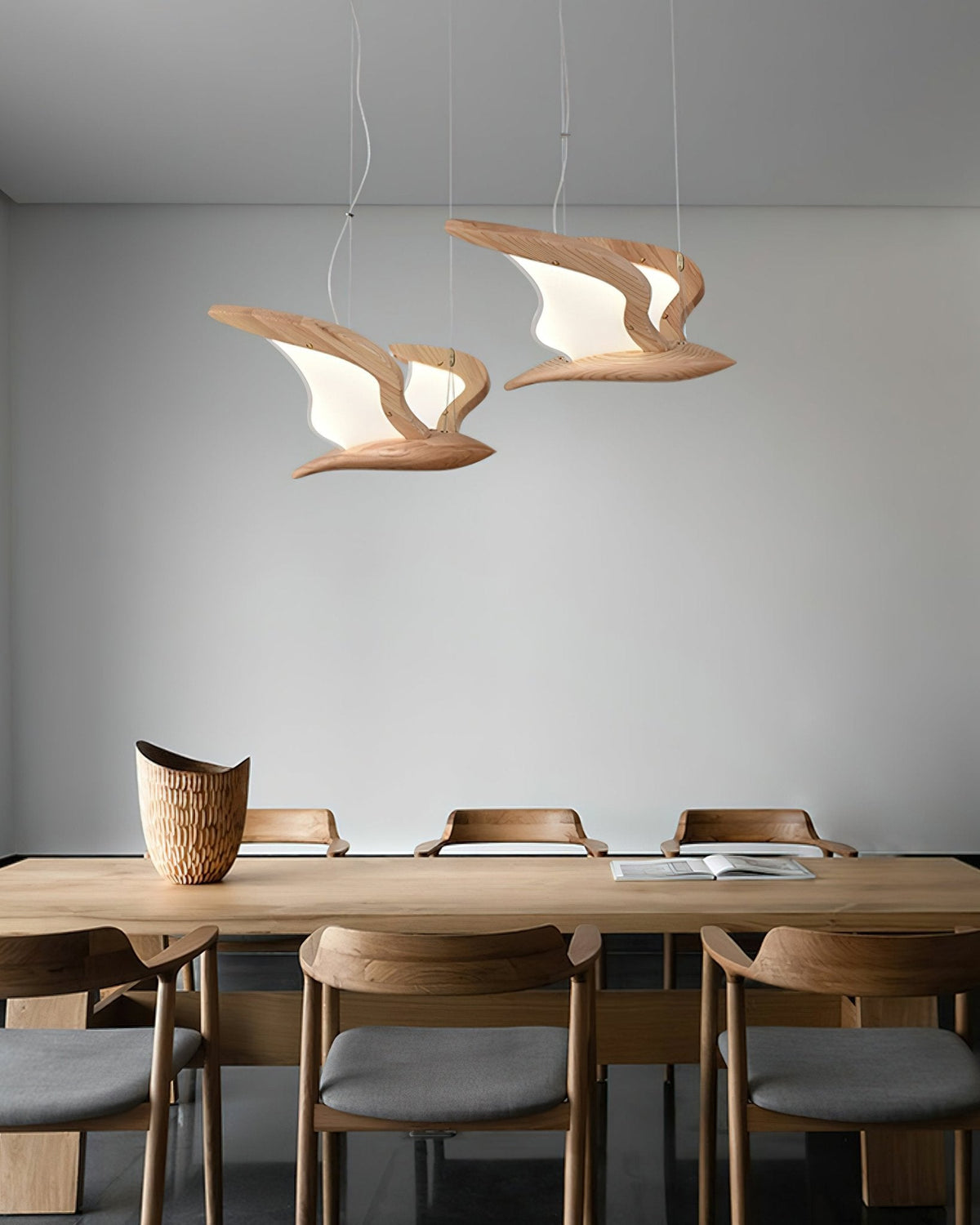 Lustra Chandelier Forme d'Oiseau Bois Sculptural - Neutralighting