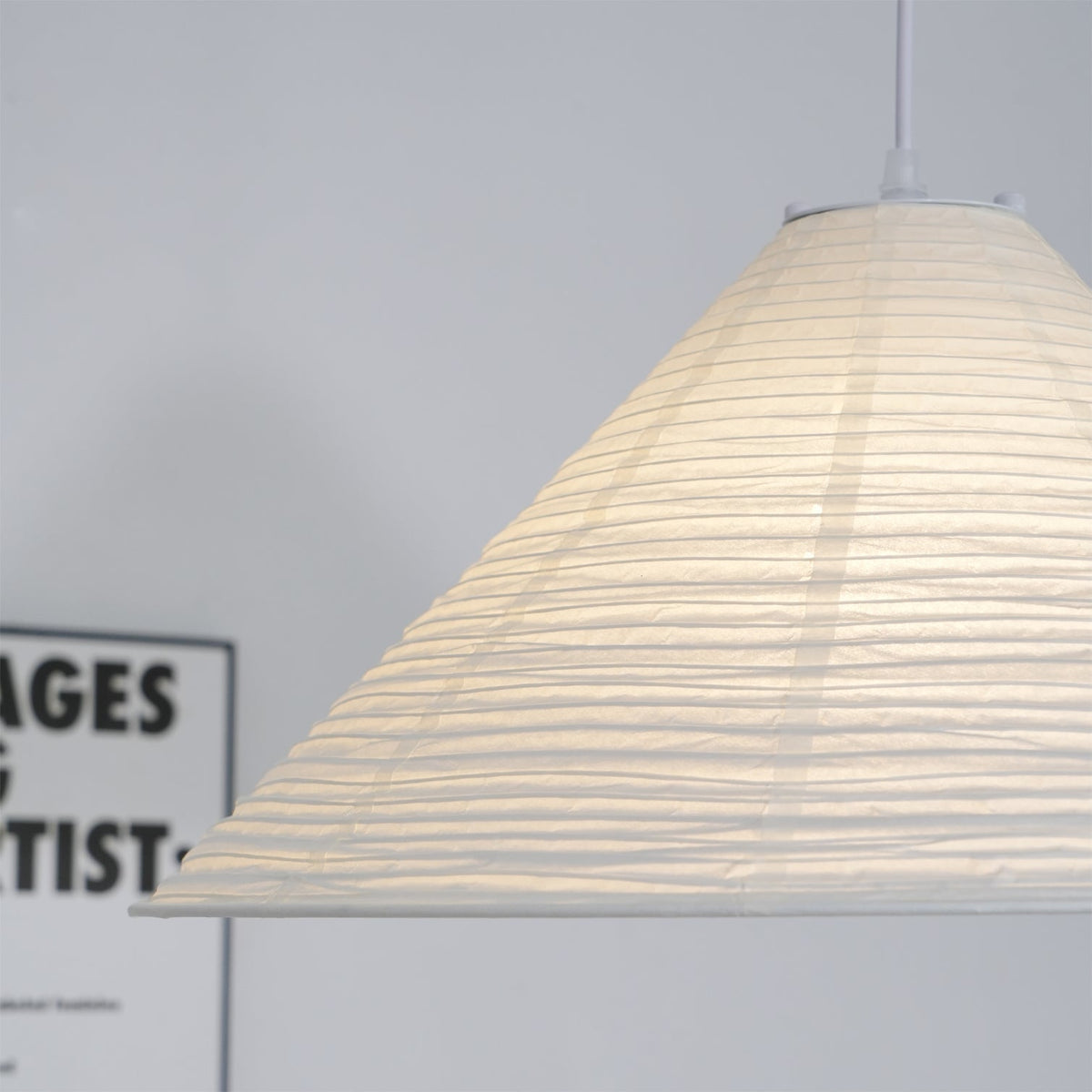 Conic Suspension Lampe Pyramidale en Papier - Neutralighting