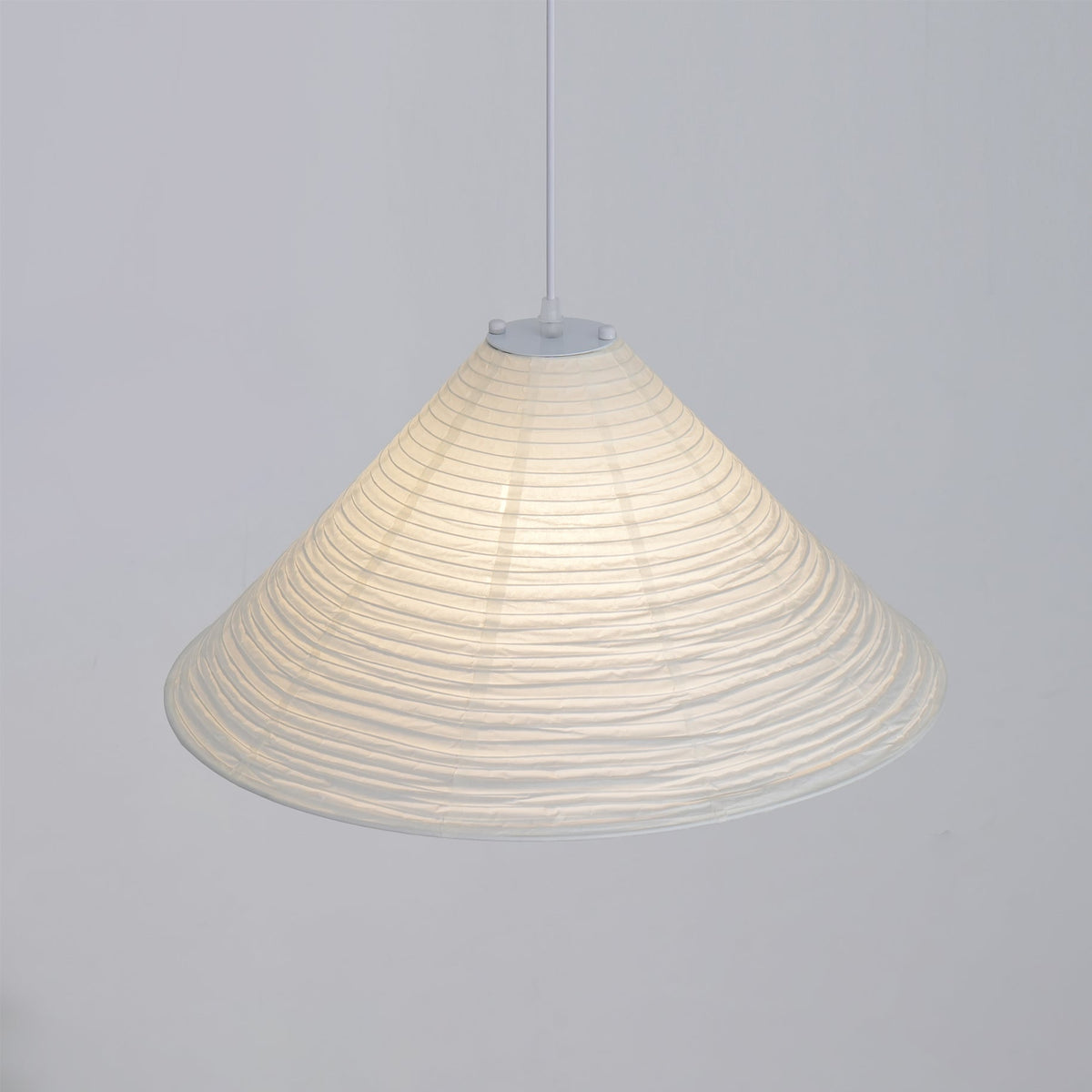 Conic Suspension Lampe Pyramidale en Papier - Neutralighting