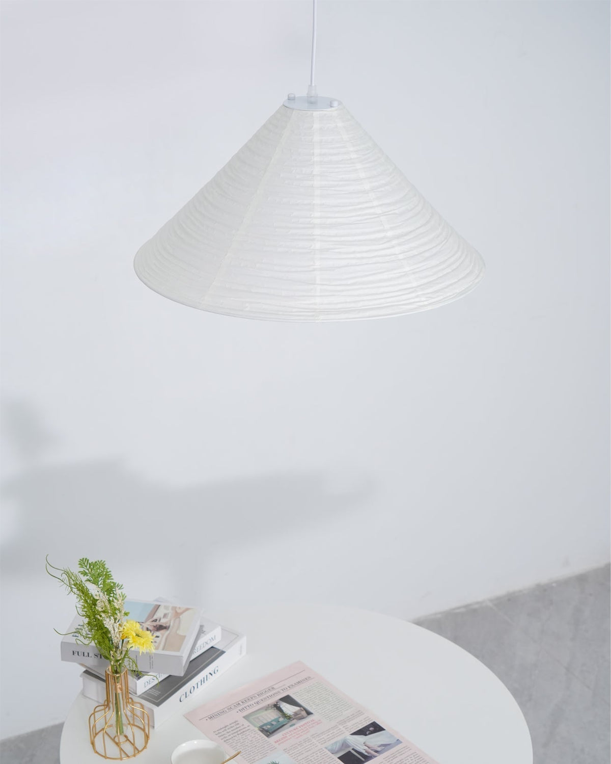 Conic Suspension Lampe Pyramidale en Papier - Neutralighting