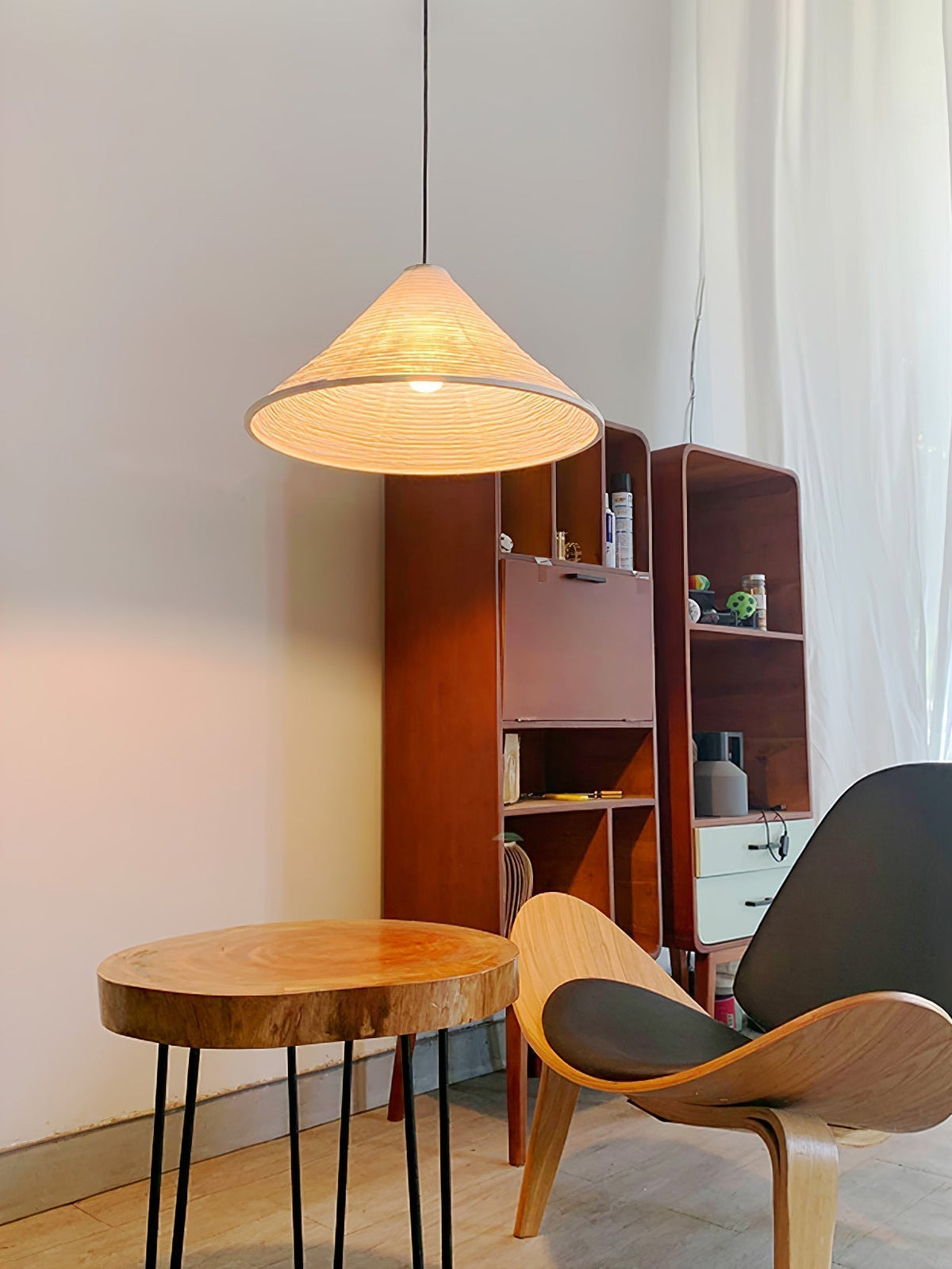 Conic Suspension Lampe Pyramidale en Papier - Neutralighting